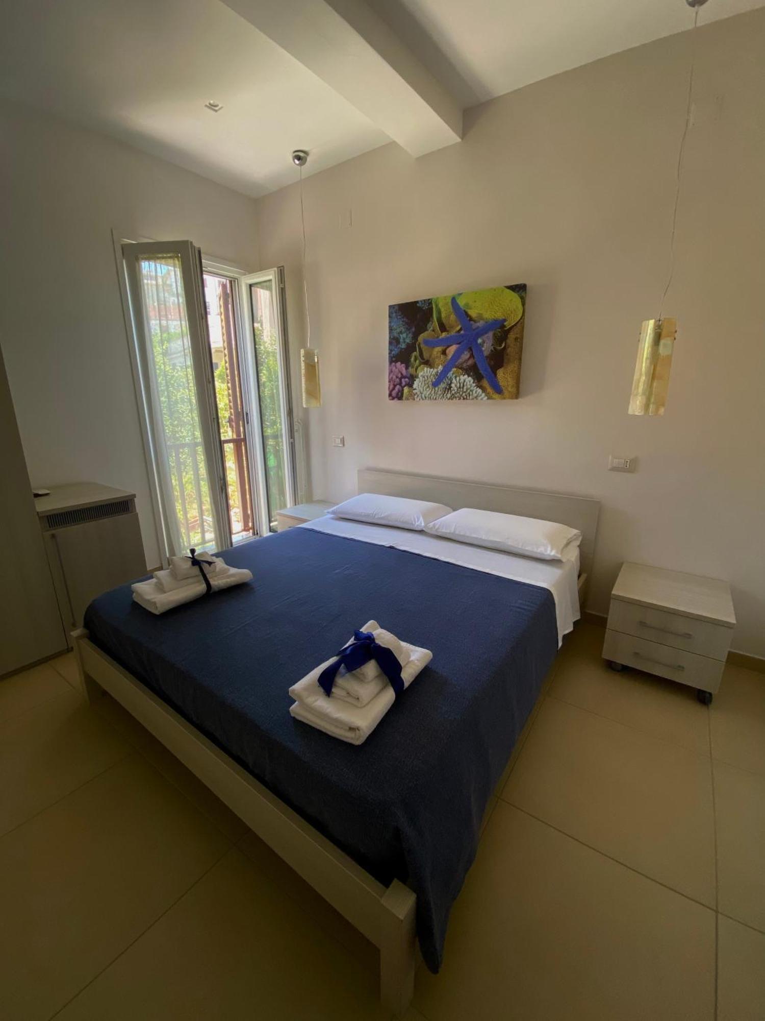 B&B Degli Aranci 帕利努罗 外观 照片