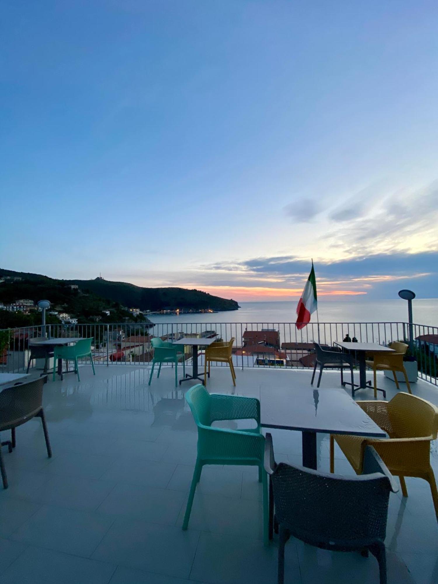 B&B Degli Aranci 帕利努罗 外观 照片